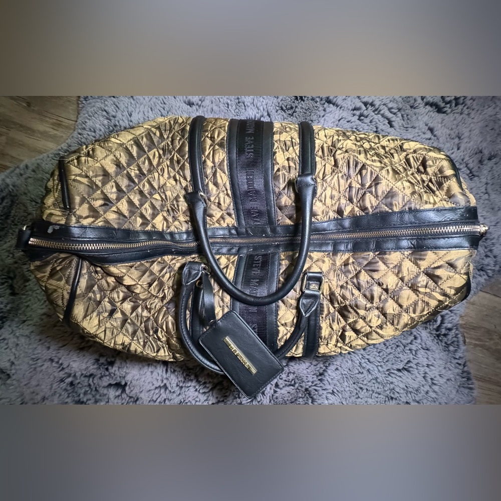 Steve Madden travel bag
